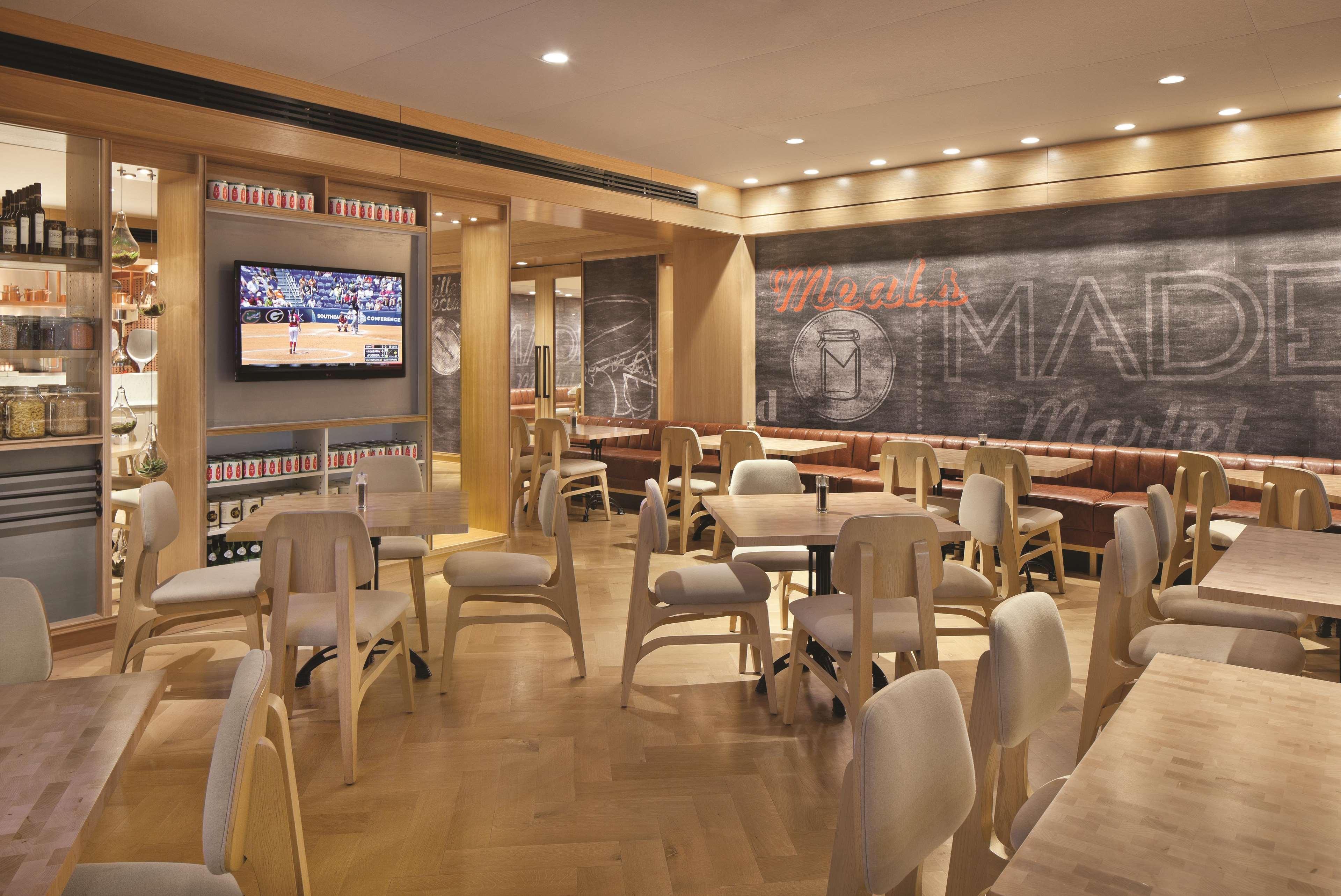 Doubletree By Hilton North Charleston - Convention Center Hotel Екстериор снимка
