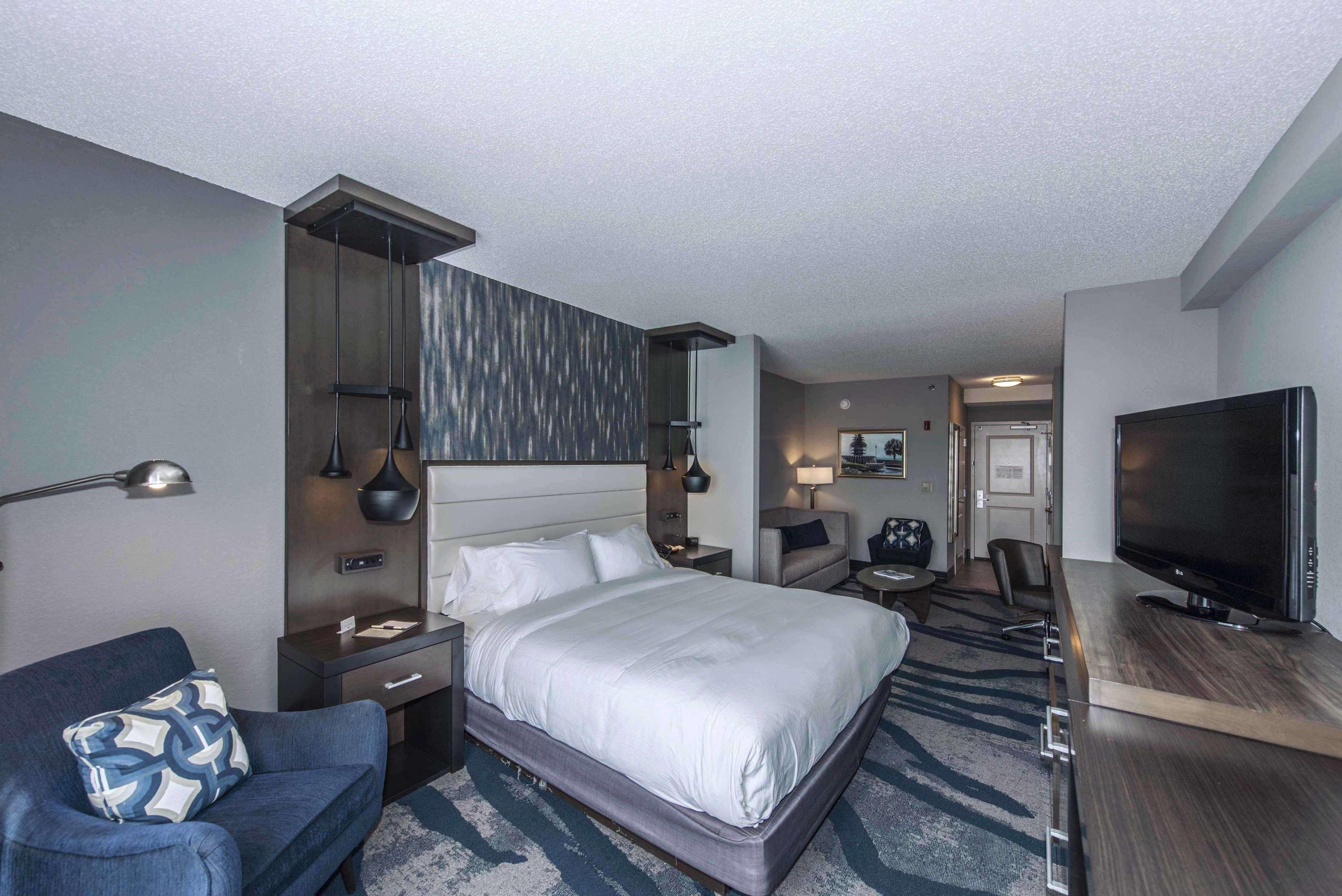 Doubletree By Hilton North Charleston - Convention Center Hotel Екстериор снимка
