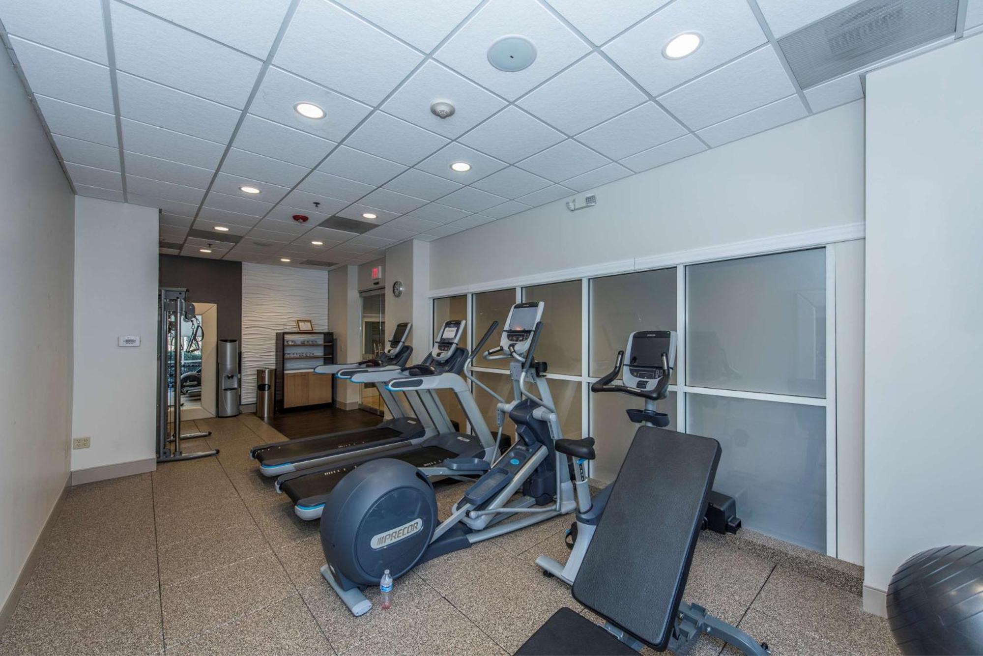 Doubletree By Hilton North Charleston - Convention Center Hotel Екстериор снимка